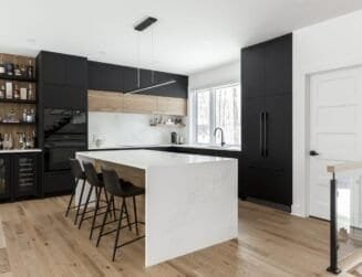 Calacatta Quartz elegant kitchen look that combines style and functionality for a modern experience